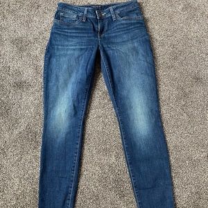 Women’s Lucky Brand jeans